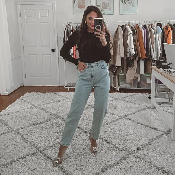 Zara high rise mom straight leg jeans size 2 - Picture 2 of 8